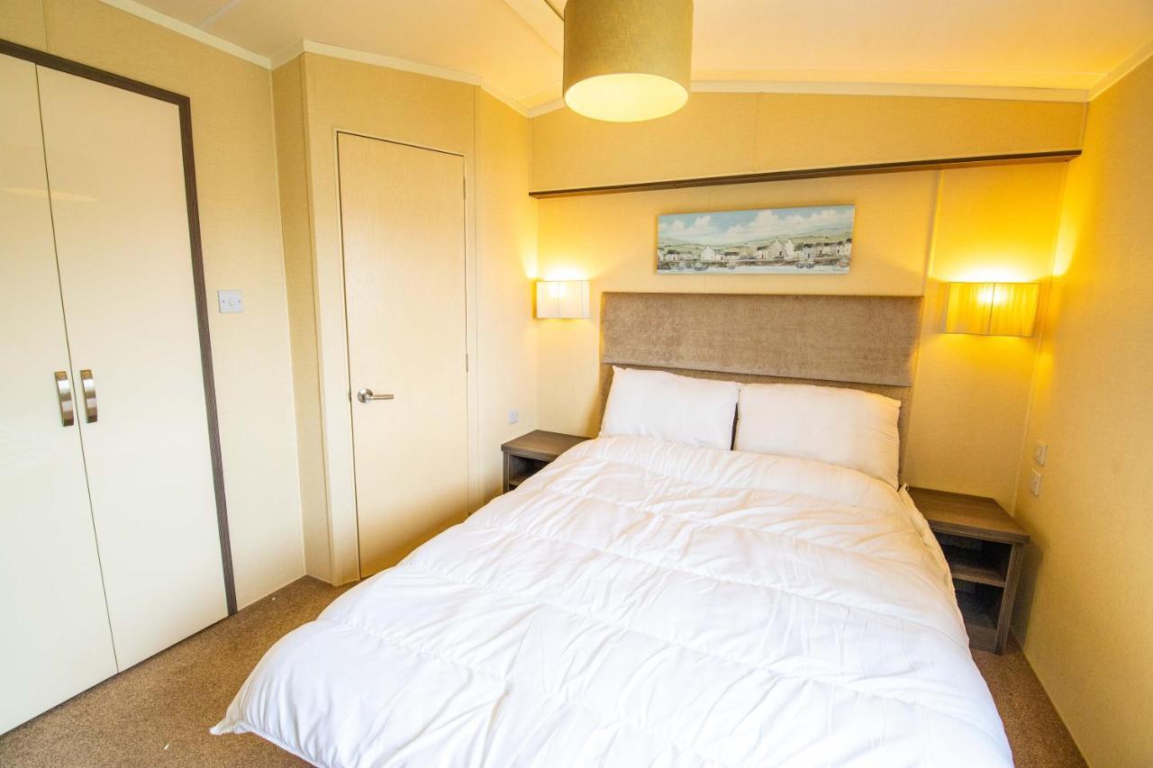 Big Skies Platinum Plus Holiday Home With Wifi, Netflix, Dishwasher, Decking Camber Exteriér fotografie