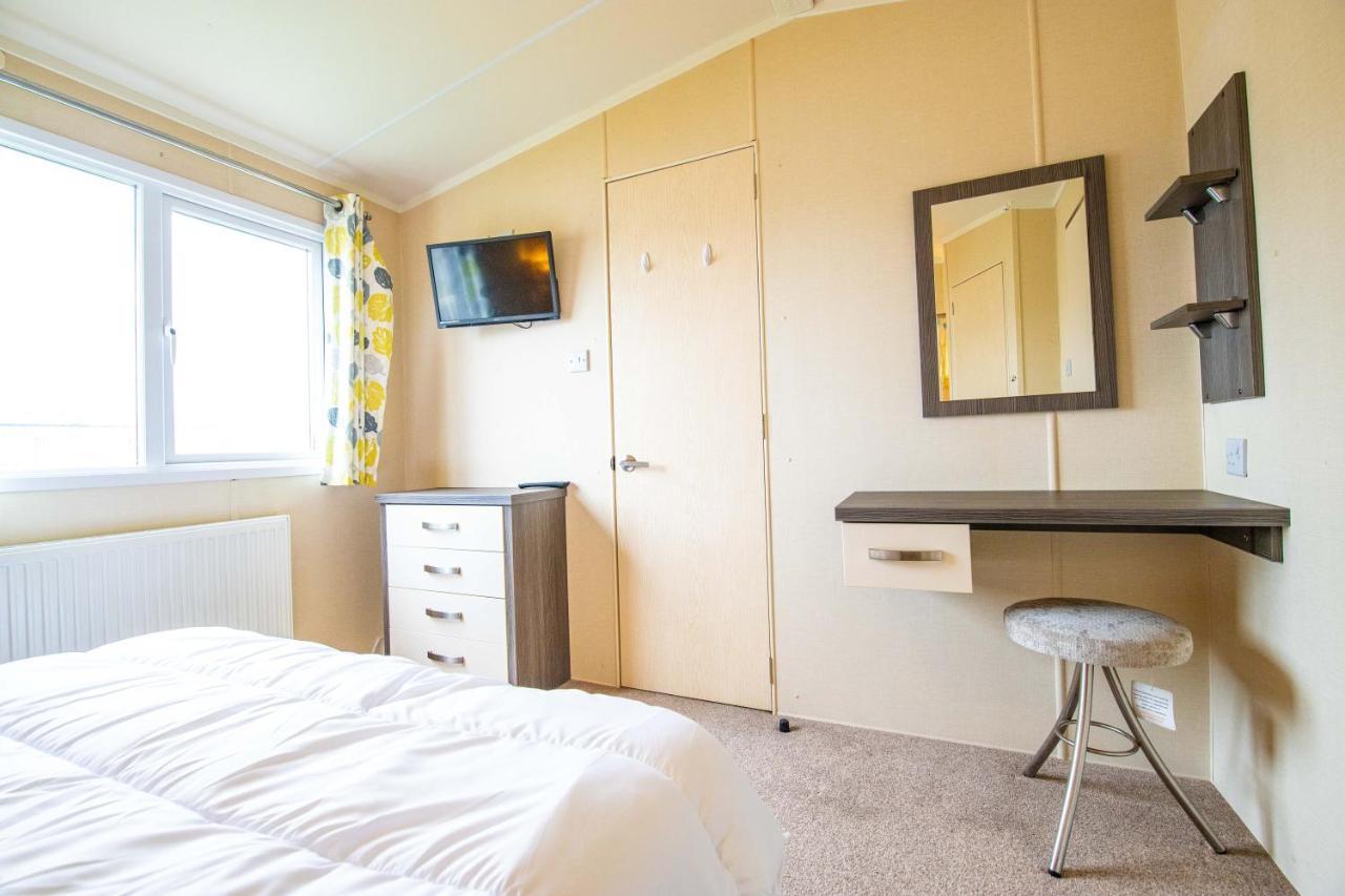 Big Skies Platinum Plus Holiday Home With Wifi, Netflix, Dishwasher, Decking Camber Exteriér fotografie